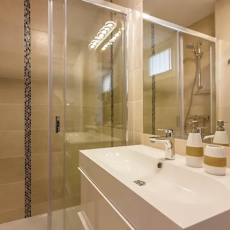 El Dorado Ocean View Las Americas 公寓 *